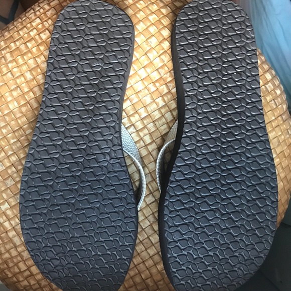 Cushion reef flip flops - Picture 3 of 3